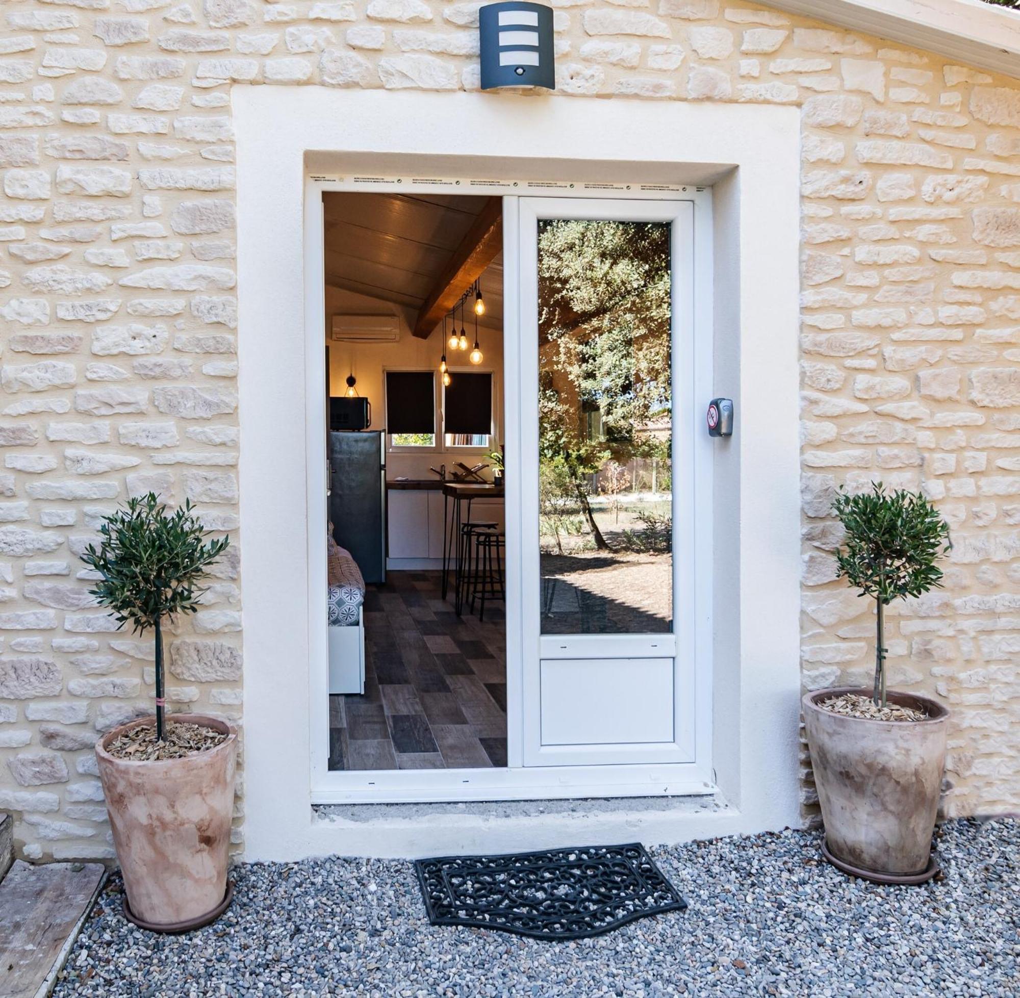 O Chalets De Provence 수즈-라-루스 객실 사진